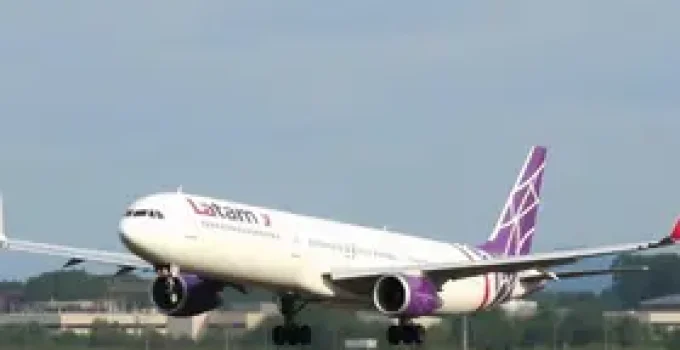avião da Latam