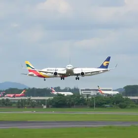 pouso simultâneo entre aviões